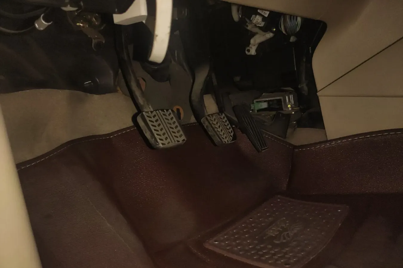 2014 HaiMa Preema 1.6L 120HP L4 5MT,autocango,china used car exporter,china ev exporter,chinese used car exporter,chinese used ev exporter