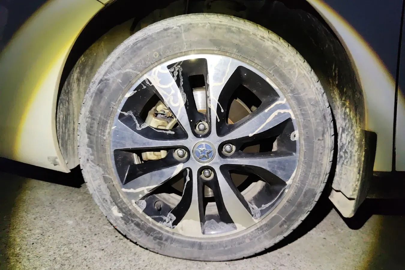 2017 Venucia M50V 1.6L 124HP L4 CVT,autocango,china used car exporter,china ev exporter,chinese used car exporter,chinese used ev exporter