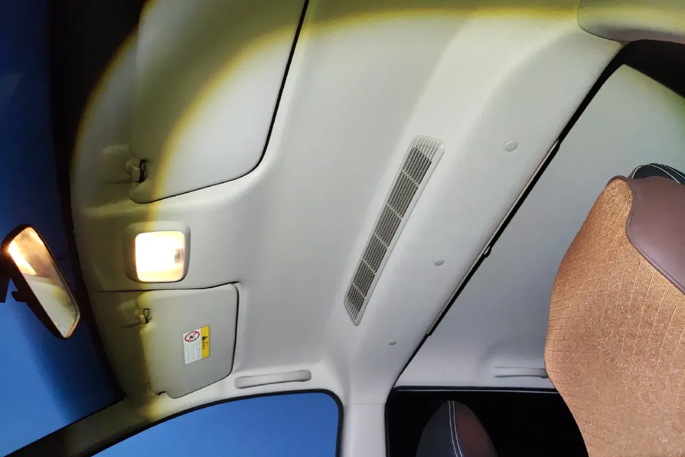 2017 Venucia M50V 1.6L 124HP L4 CVT,autocango,china used car exporter,china ev exporter,chinese used car exporter,chinese used ev exporter