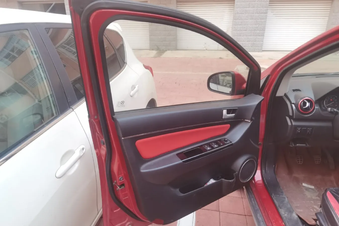 2015 BeiJing Auto Senova X25 1.5L 116HP L4 5MT,autocango,china used car exporter,china ev exporter,chinese used car exporter,chinese used ev exporter