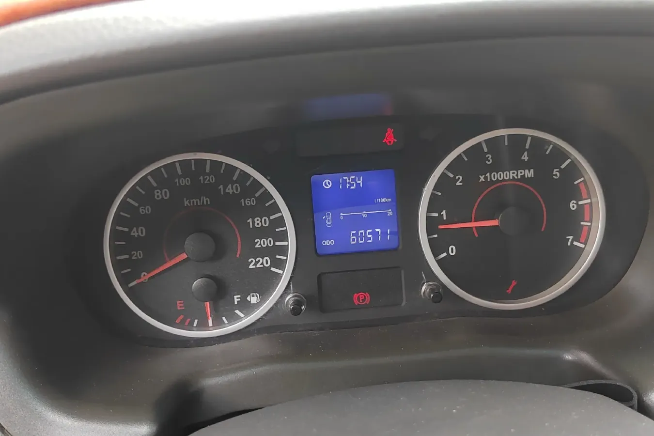 2011 Chery E5 1.5L 109HP L4 5MT,autocango,china used car exporter,china ev exporter,chinese used car exporter,chinese used ev exporter