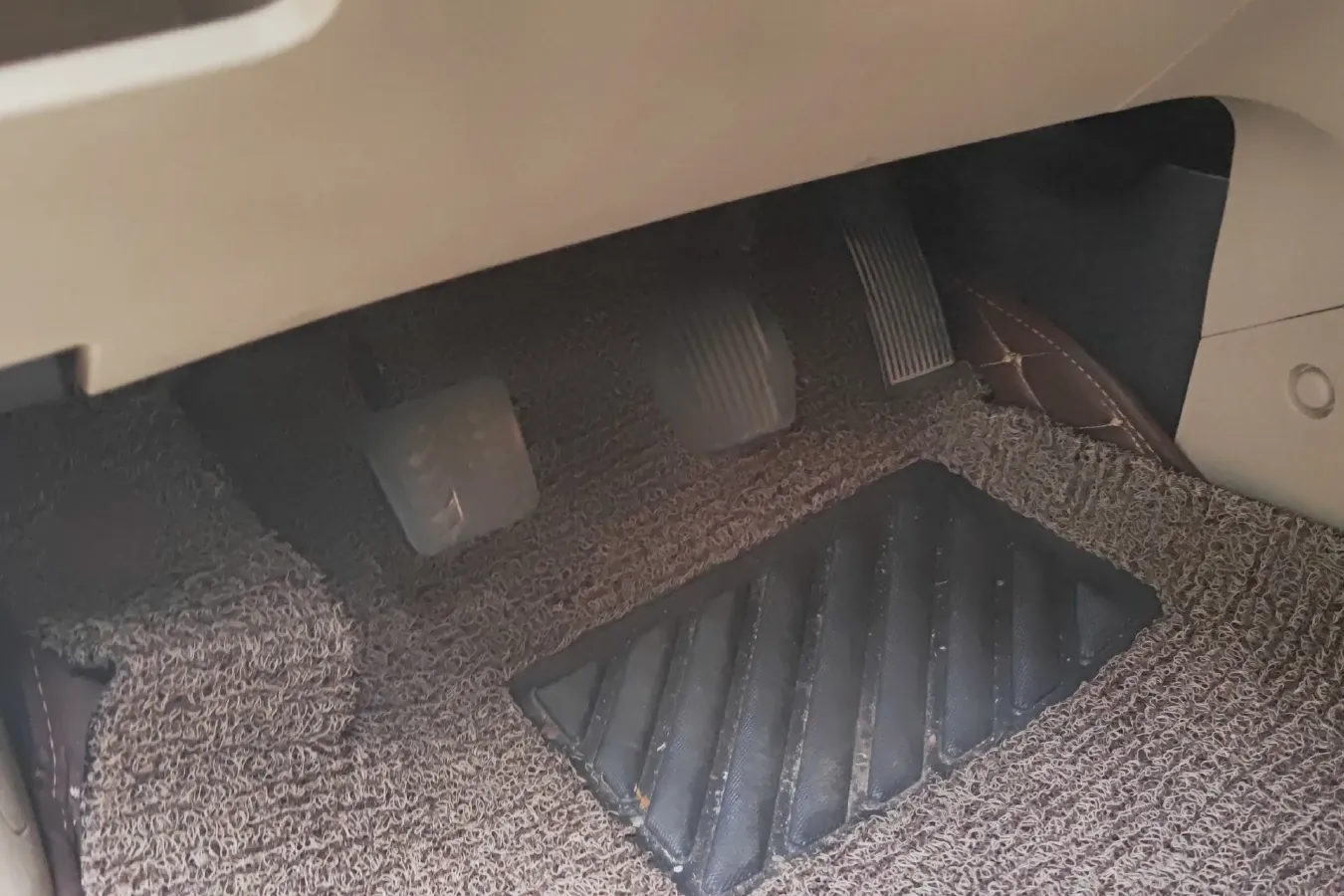 2013 HaiMa S7 2.0L 150HP L4 5MT,autocango,china used car exporter,china ev exporter,chinese used car exporter,chinese used ev exporter