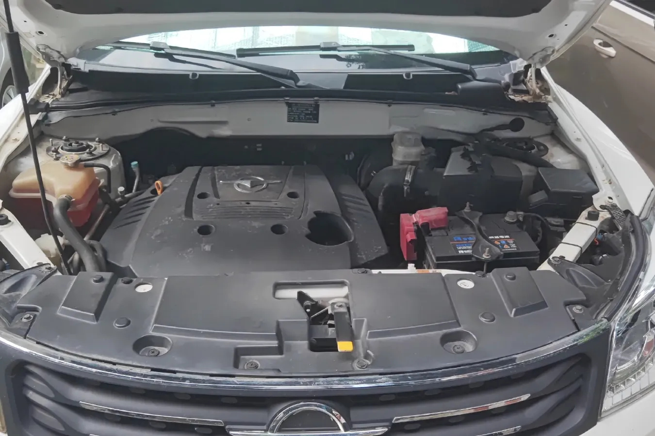 2013 HaiMa S7 2.0L 150HP L4 5MT,autocango,china used car exporter,china ev exporter,chinese used car exporter,chinese used ev exporter