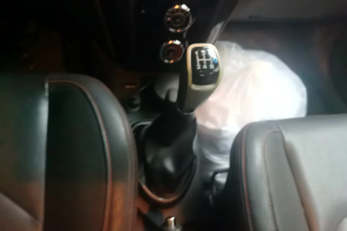 2014 JinBei ZhiShang S30 1.5L 102HP L4 5MT,autocango,china used car exporter,china ev exporter,chinese used car exporter,chinese used ev exporter