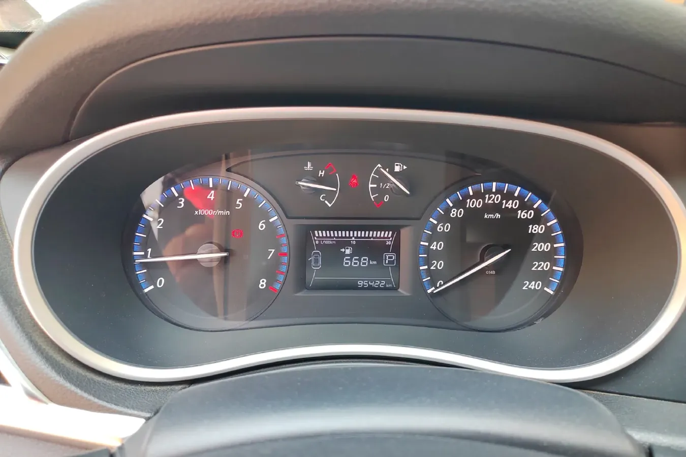 2017 Venucia T90 2.0L 144HP L4 CVT,autocango,china used car exporter,china ev exporter,chinese used car exporter,chinese used ev exporter