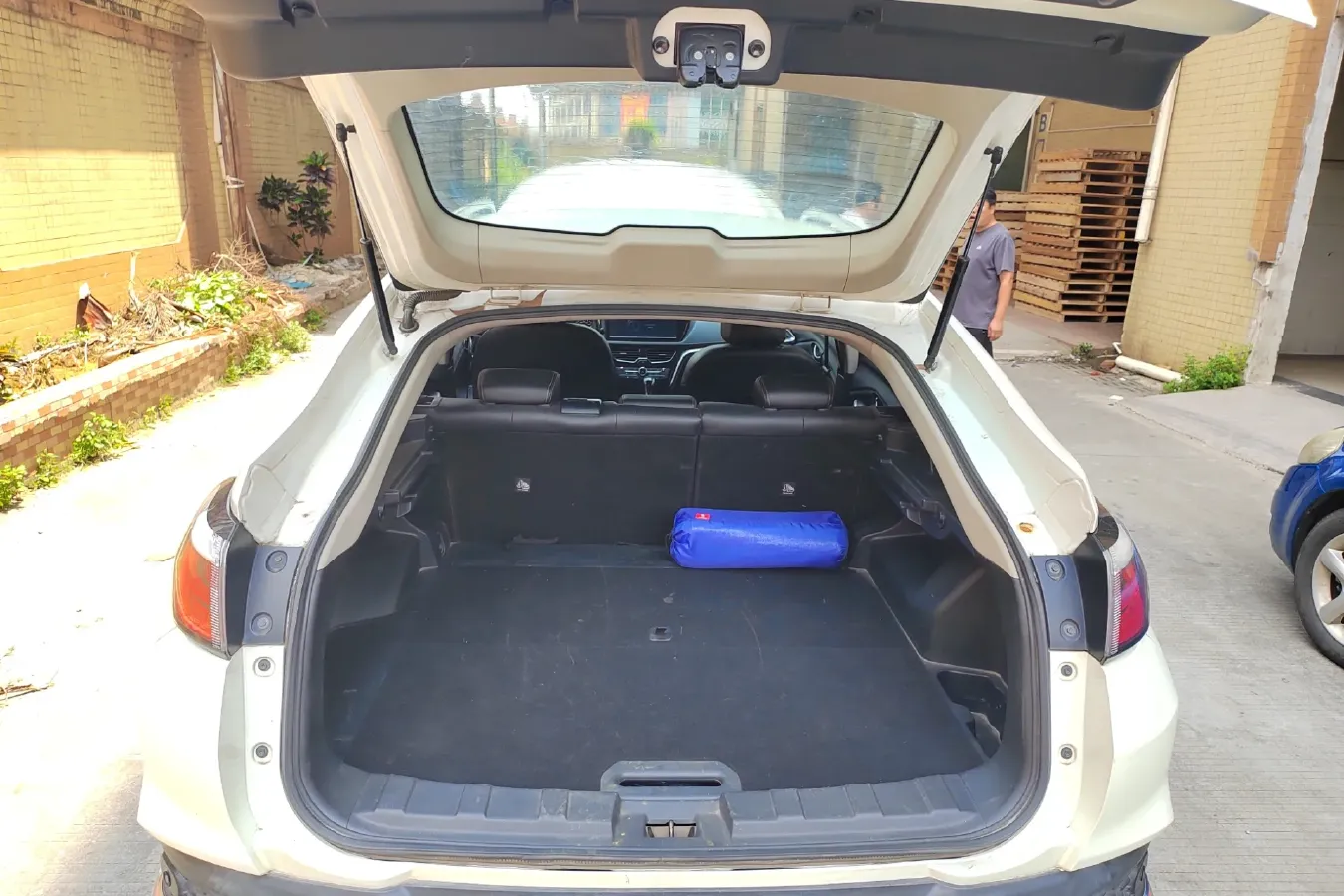 2017 Venucia T90 2.0L 144HP L4 CVT,autocango,china used car exporter,china ev exporter,chinese used car exporter,chinese used ev exporter