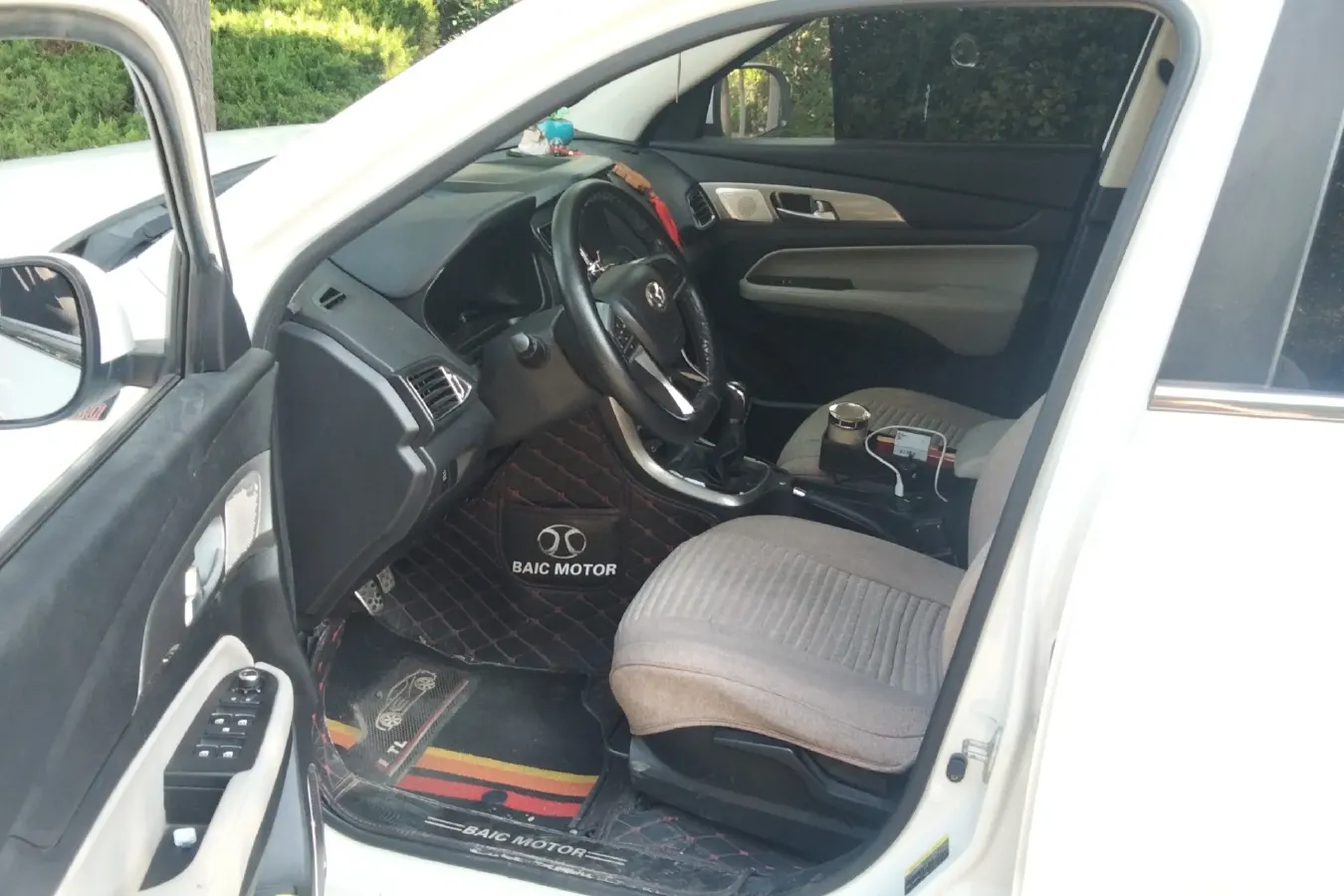 2017 BAIC Hyosow S5 1.3T 133HP L4 5MT,autocango,china used car exporter,china ev exporter,chinese used car exporter,chinese used ev exporter