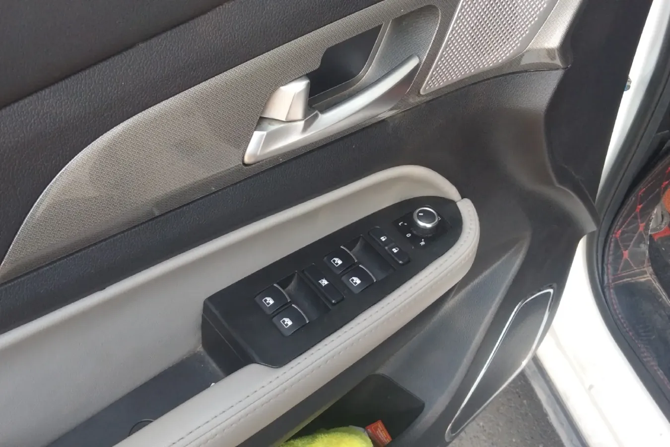 2017 BAIC Hyosow S5 1.3T 133HP L4 5MT,autocango,china used car exporter,china ev exporter,chinese used car exporter,chinese used ev exporter