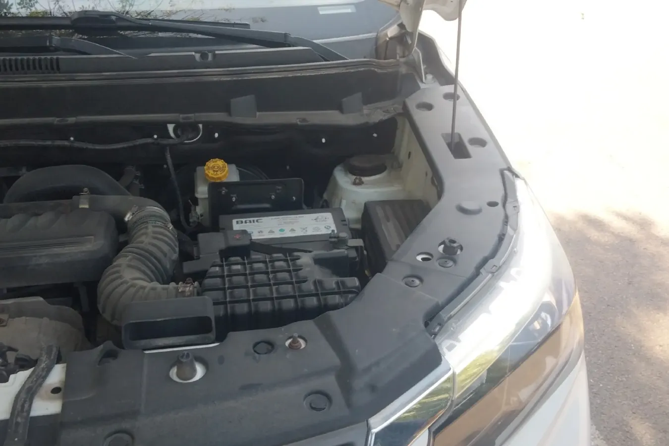 2017 BAIC Hyosow S5 1.3T 133HP L4 5MT,autocango,china used car exporter,china ev exporter,chinese used car exporter,chinese used ev exporter