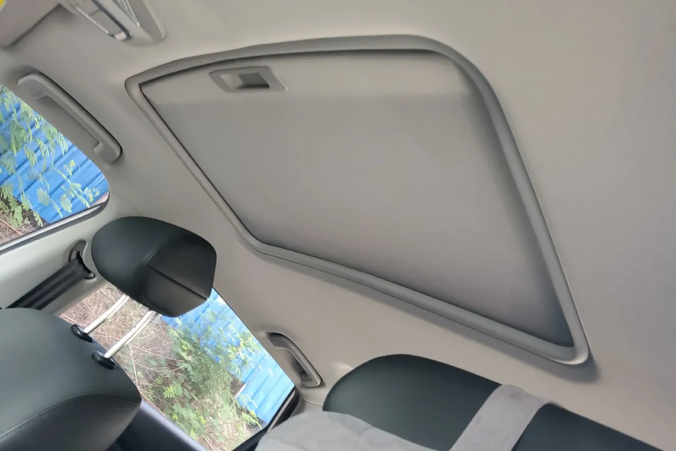 2020 BaoJun RC-5 1.5T 147HP L4 CVT,autocango,china used car exporter,china ev exporter,chinese used car exporter,chinese used ev exporter