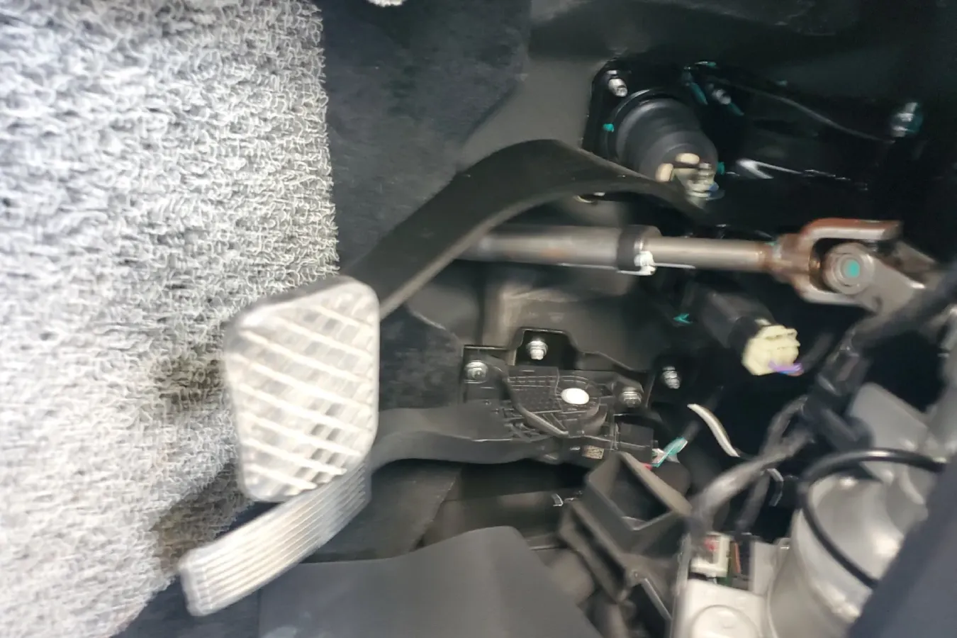 2020 BaoJun RC-5 1.5T 147HP L4 CVT,autocango,china used car exporter,china ev exporter,chinese used car exporter,chinese used ev exporter