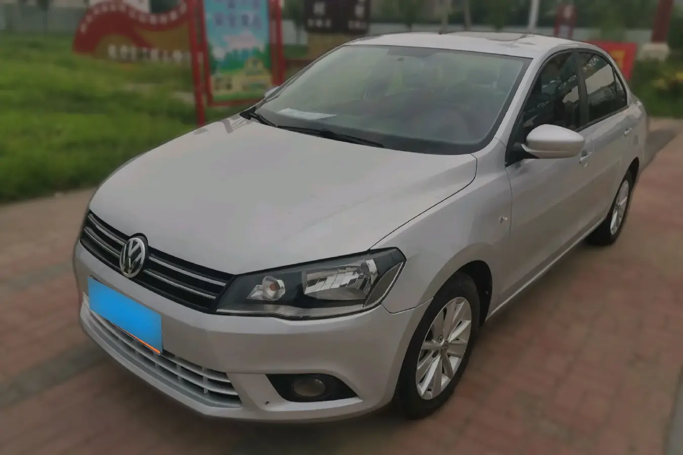 2013 Volkswagen Jetta 1.6L 110HP L4 6AT