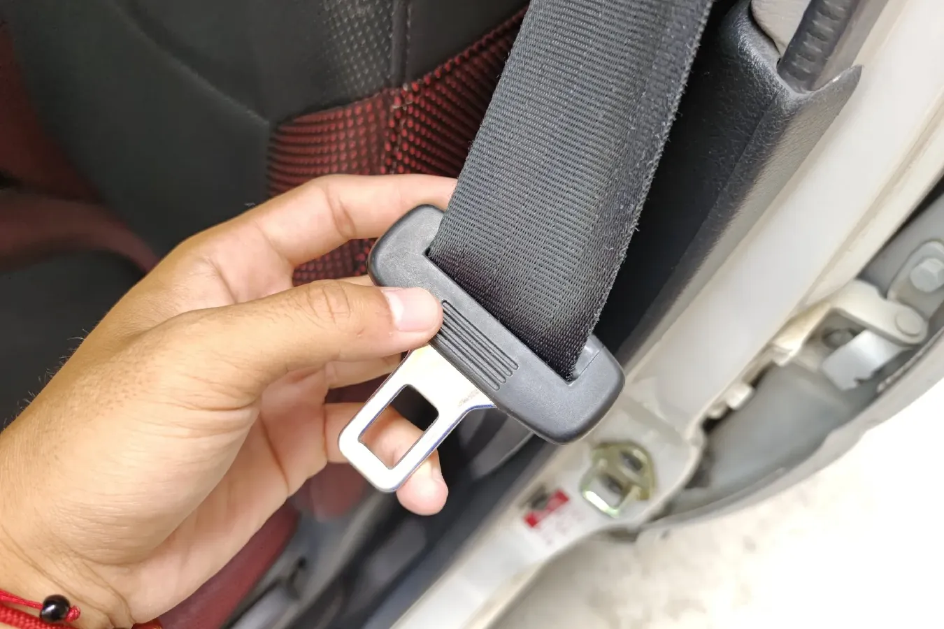 2012 BaoJun LeChi 1.2L 86HP L4 5MT,autocango,china used car exporter,china ev exporter,chinese used car exporter,chinese used ev exporter