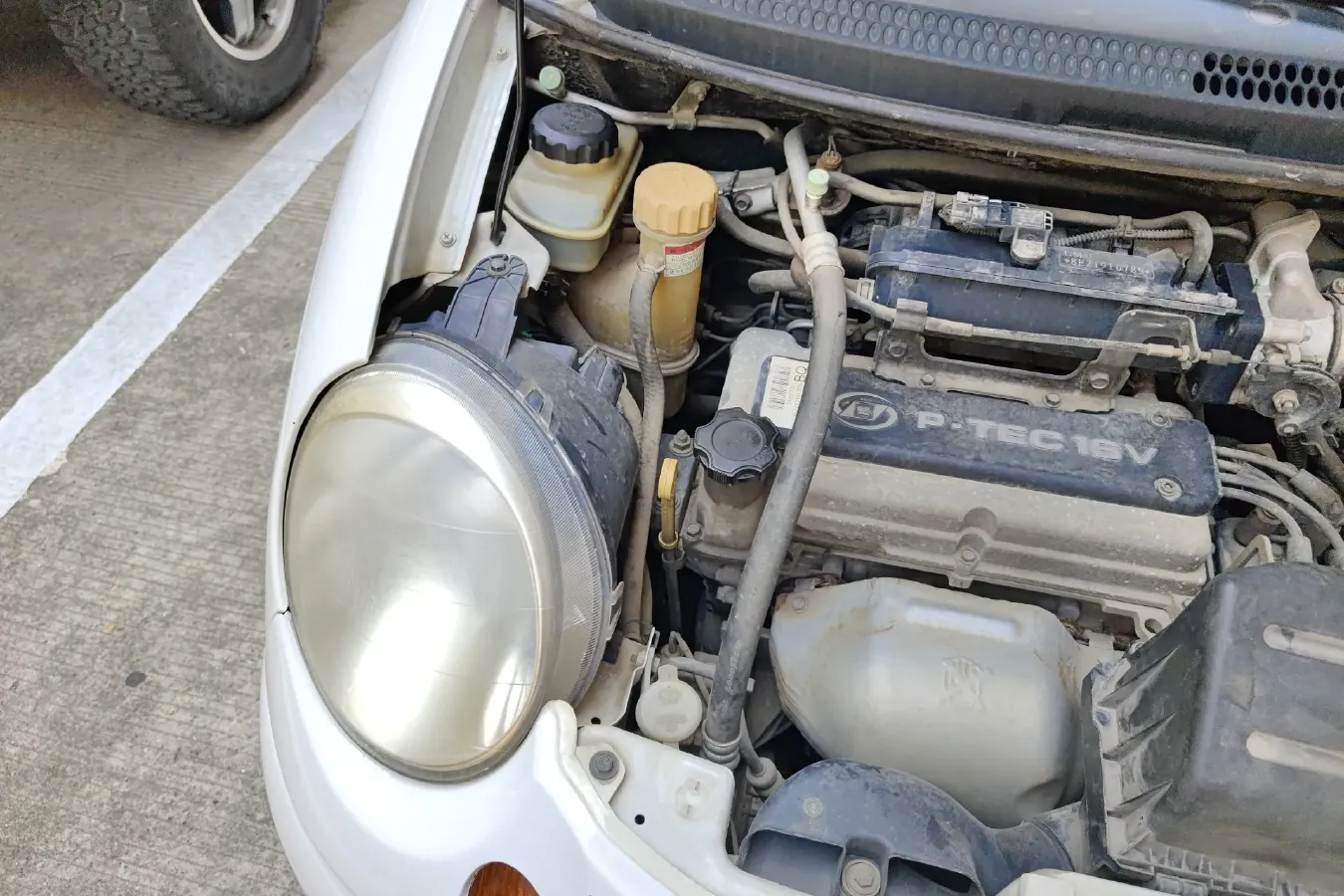 2012 BaoJun LeChi 1.2L 86HP L4 5MT,autocango,china used car exporter,china ev exporter,chinese used car exporter,chinese used ev exporter