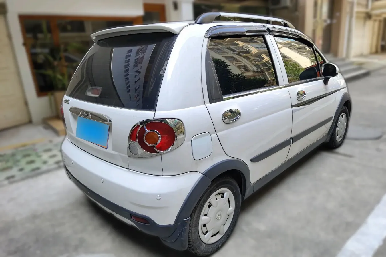2012 BaoJun LeChi 1.2L 86HP L4 5MT,autocango,china used car exporter,china ev exporter,chinese used car exporter,chinese used ev exporter
