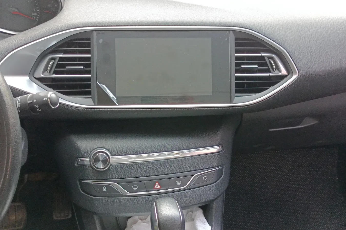 2015 Peugeot 308S 1.2T 136HP L3 6AT,autocango,china used car exporter,china ev exporter,chinese used car exporter,chinese used ev exporter