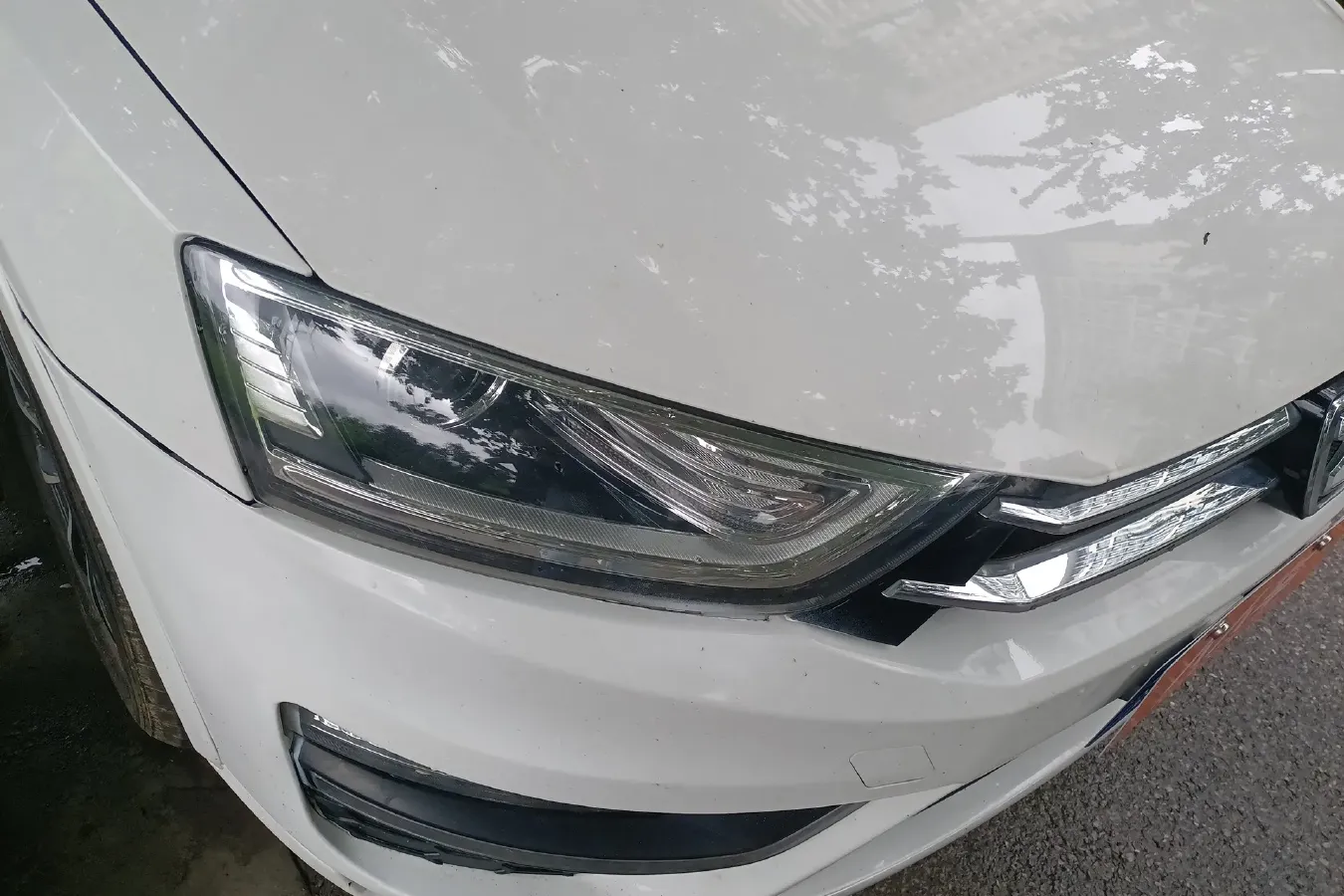 2016 Zotye SR7 1.5T 150HP L4 5MT,autocango,china used car exporter,china ev exporter,chinese used car exporter,chinese used ev exporter