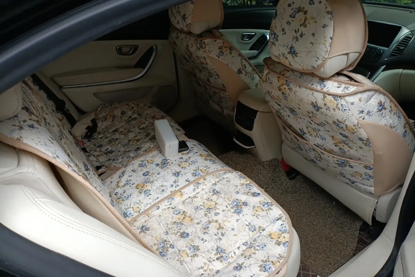 2017 Roewe 950 2.0T 220HP L4 6DCT,autocango,china used car exporter,china ev exporter,chinese used car exporter,chinese used ev exporter