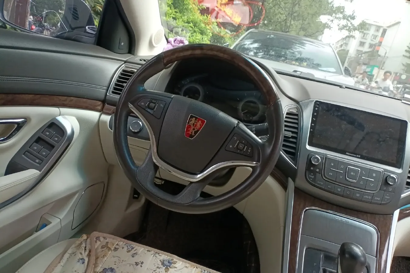 2017 Roewe 950 2.0T 220HP L4 6DCT,autocango,china used car exporter,china ev exporter,chinese used car exporter,chinese used ev exporter