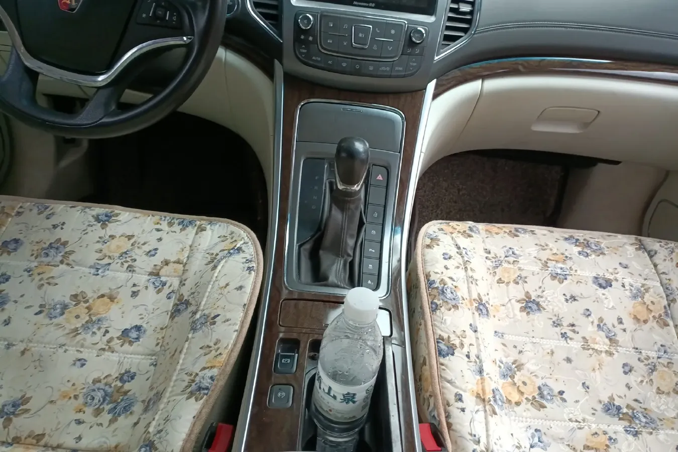 2017 Roewe 950 2.0T 220HP L4 6DCT,autocango,china used car exporter,china ev exporter,chinese used car exporter,chinese used ev exporter