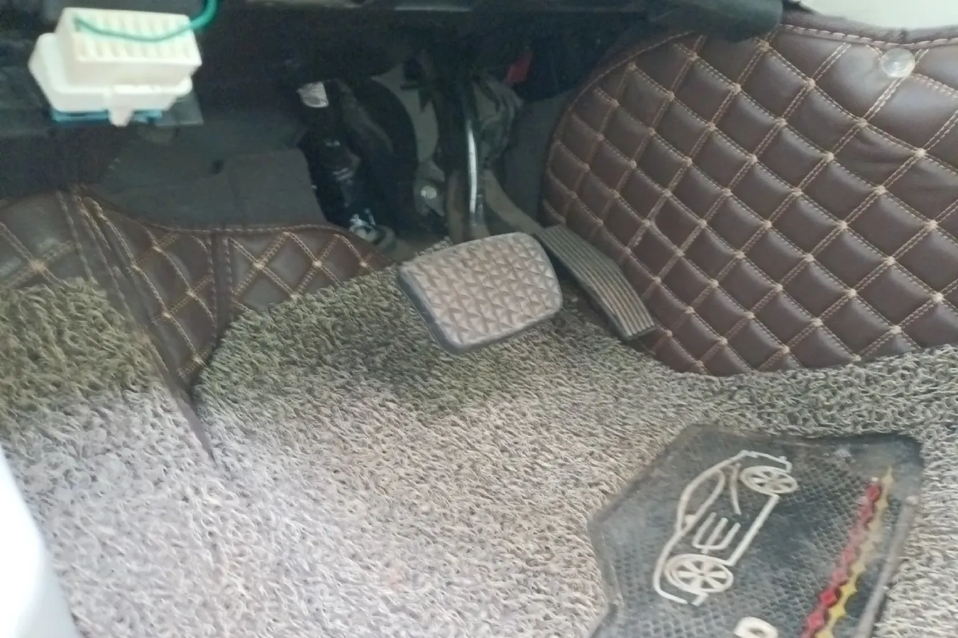 2017 Roewe 950 2.0T 220HP L4 6DCT,autocango,china used car exporter,china ev exporter,chinese used car exporter,chinese used ev exporter