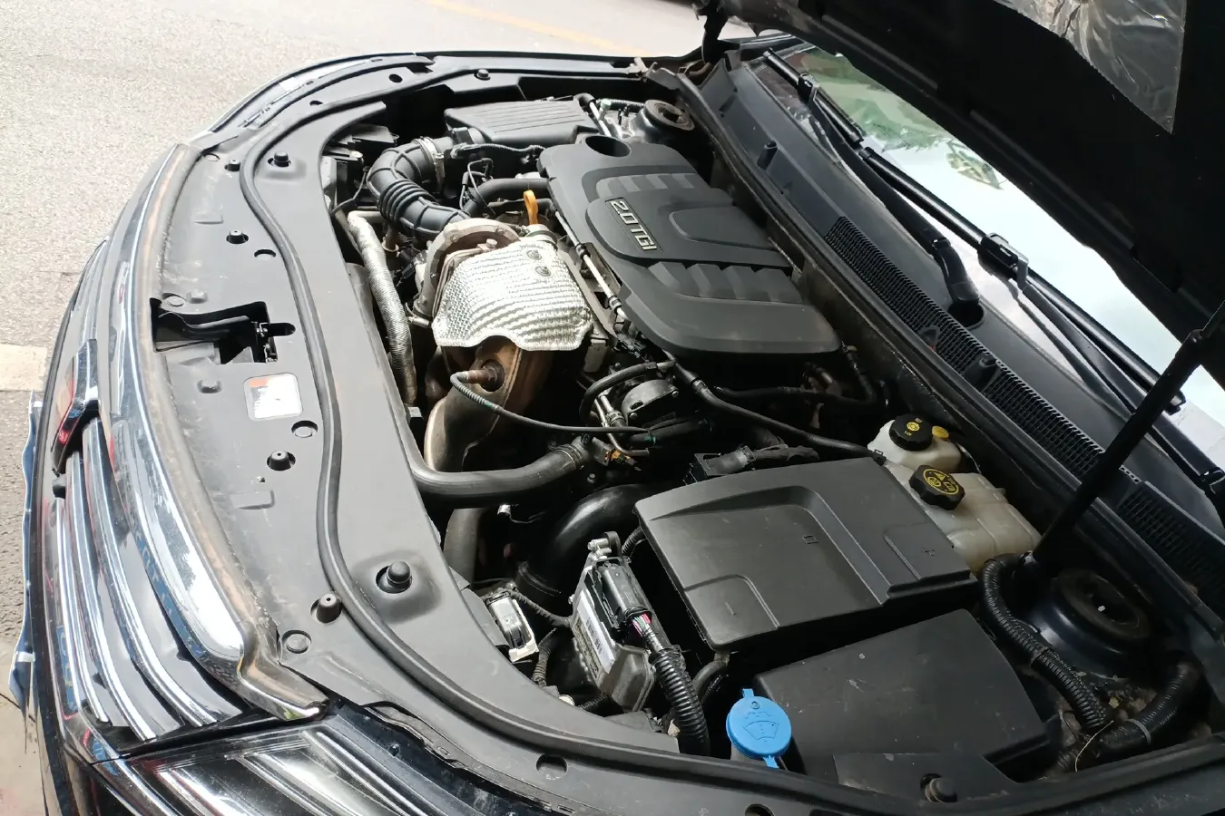 2017 Roewe 950 2.0T 220HP L4 6DCT,autocango,china used car exporter,china ev exporter,chinese used car exporter,chinese used ev exporter