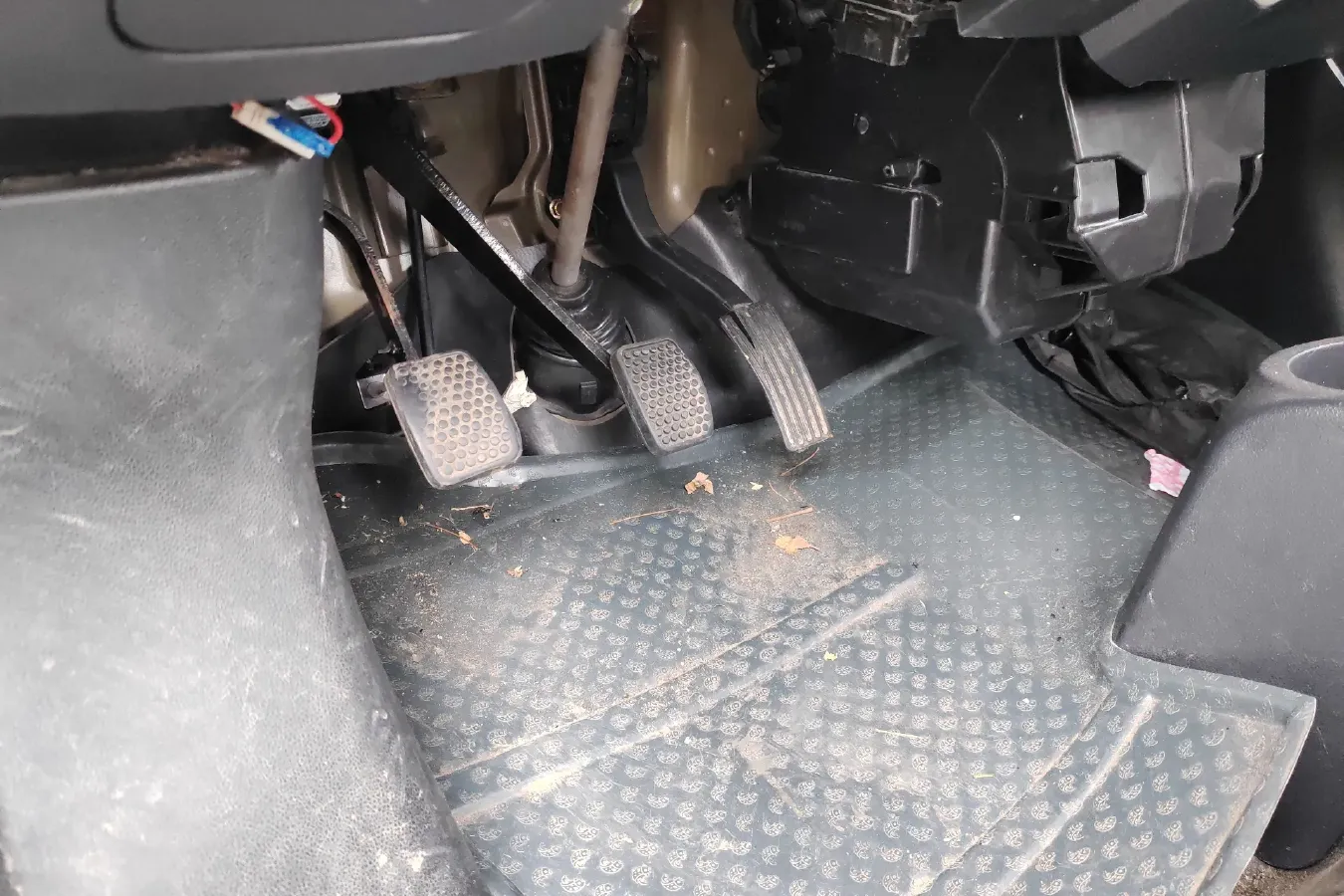 2015 ChangAn Kaicene ZhiXing 3 1.2L 98HP L4 5MT,autocango,china used car exporter,china ev exporter,chinese used car exporter,chinese used ev exporter