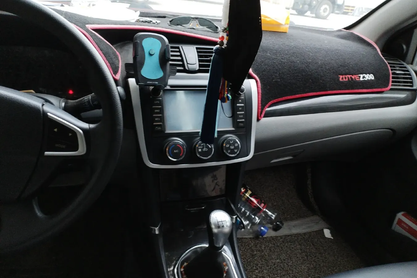 2014 Zotye Z300 1.5L 113HP L4 5MT,autocango,china used car exporter,china ev exporter,chinese used car exporter,chinese used ev exporter