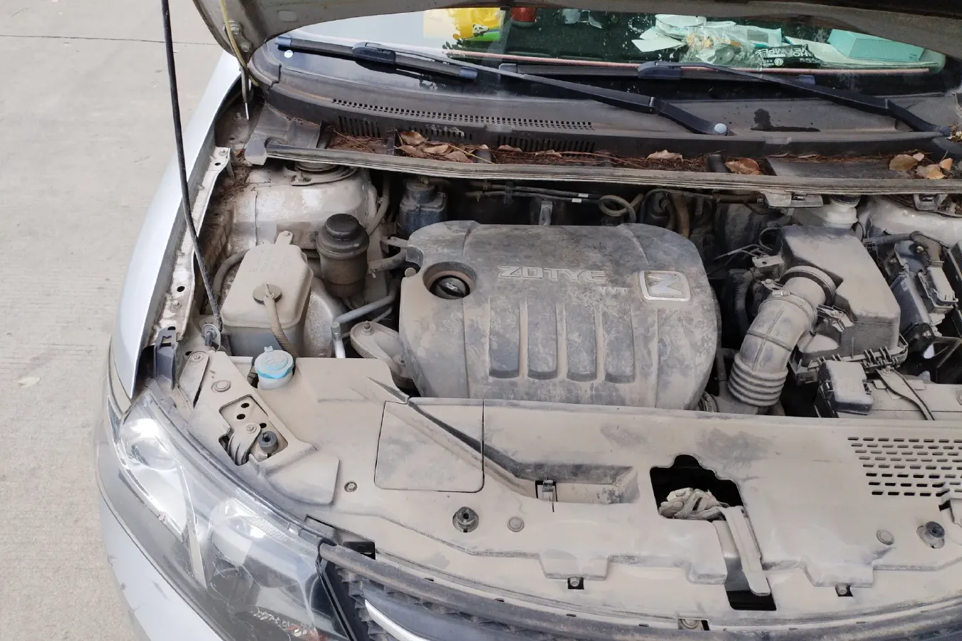 2014 Zotye Z300 1.5L 113HP L4 5MT,autocango,china used car exporter,china ev exporter,chinese used car exporter,chinese used ev exporter