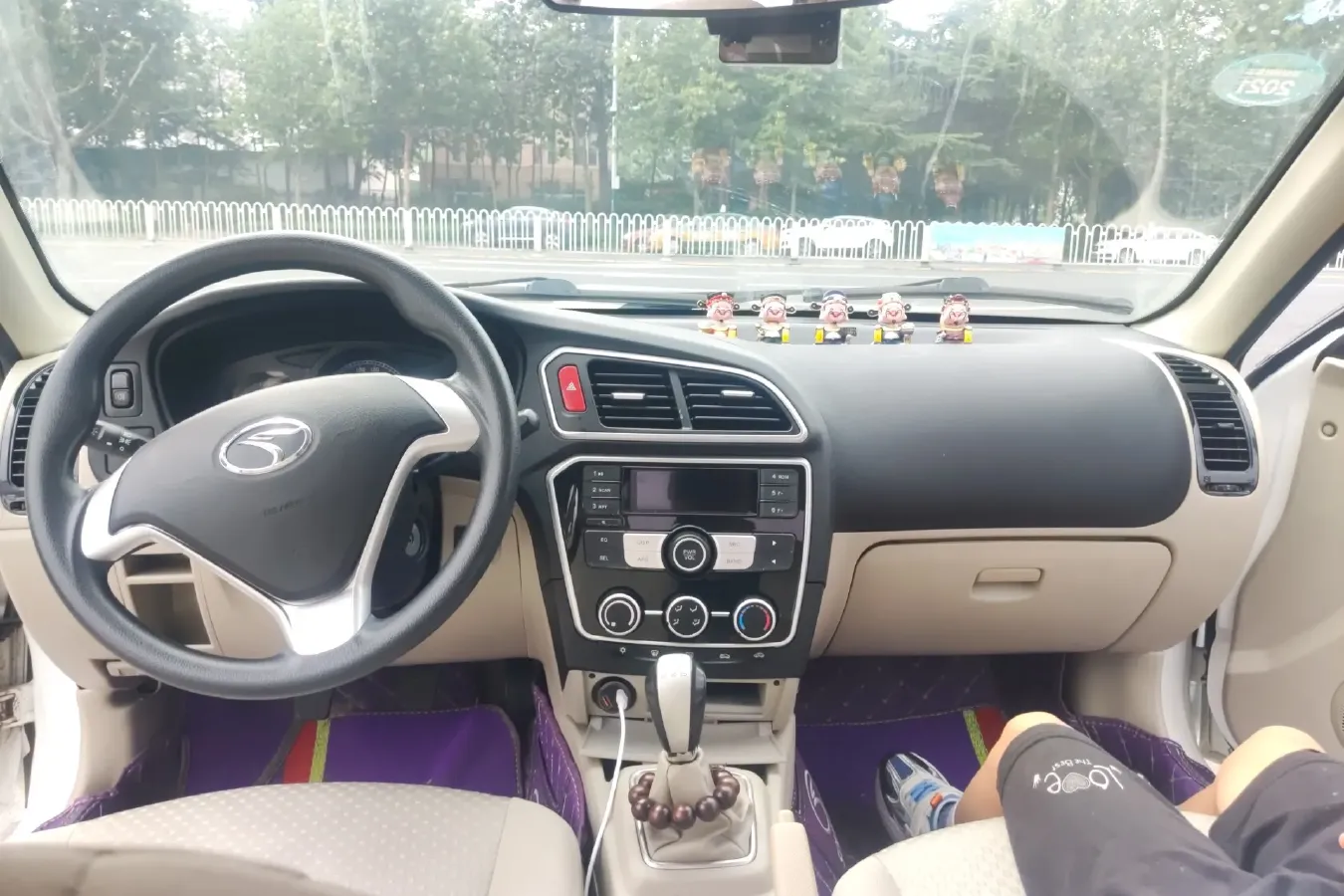 2015 Soueast V3 1.5L 120HP L4 5MT,autocango,china used car exporter,china ev exporter,chinese used car exporter,chinese used ev exporter