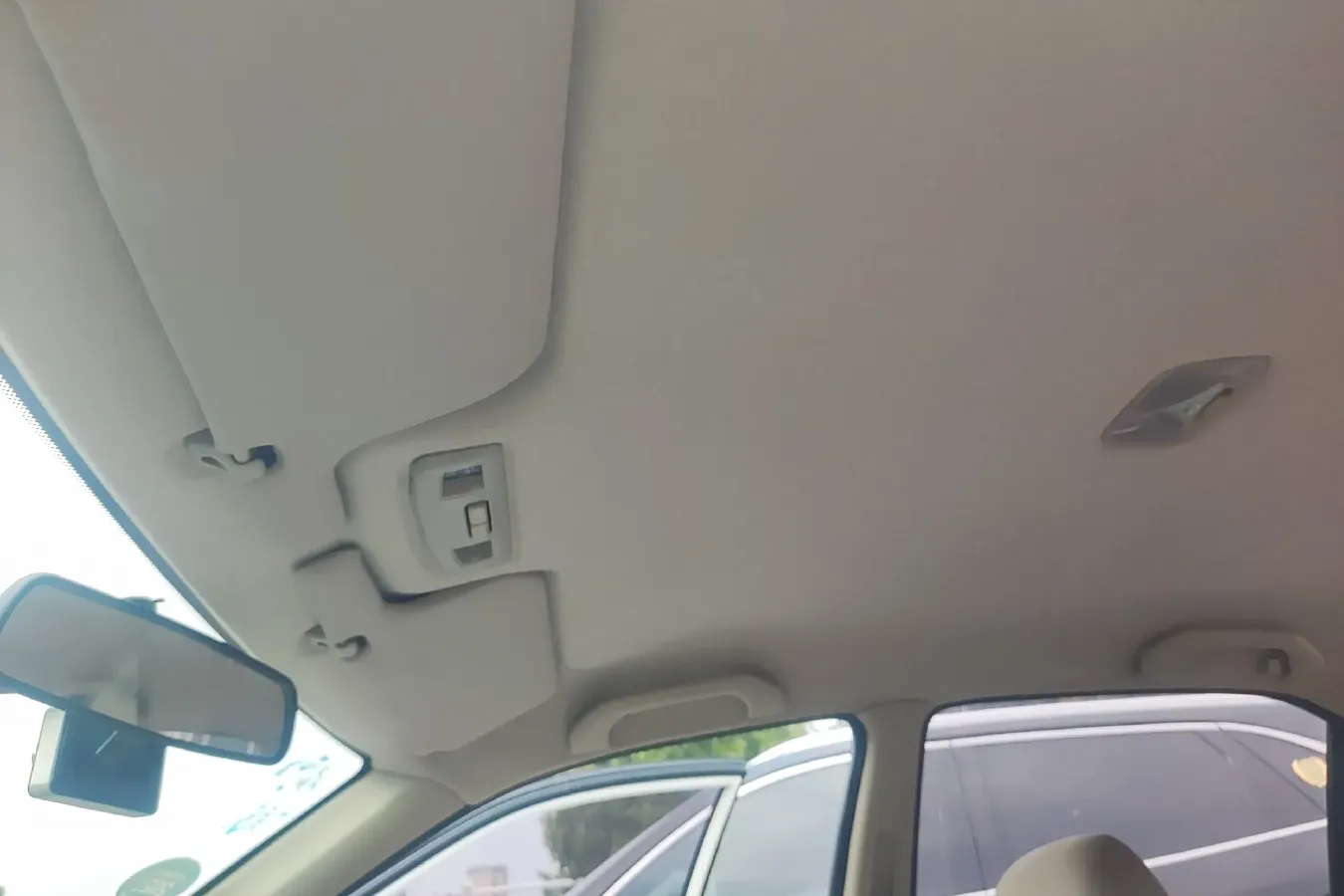 2015 Soueast V3 1.5L 120HP L4 5MT,autocango,china used car exporter,china ev exporter,chinese used car exporter,chinese used ev exporter