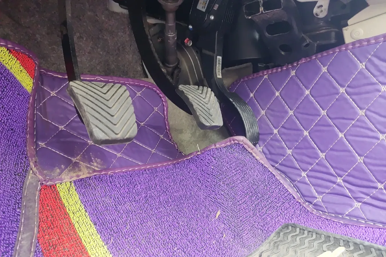 2015 Soueast V3 1.5L 120HP L4 5MT,autocango,china used car exporter,china ev exporter,chinese used car exporter,chinese used ev exporter