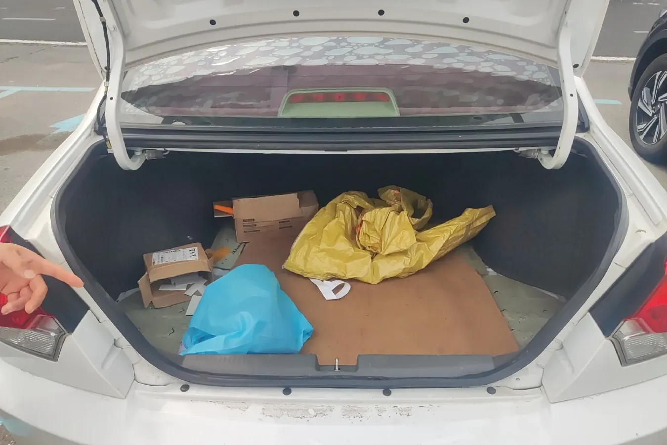 2015 Soueast V3 1.5L 120HP L4 5MT,autocango,china used car exporter,china ev exporter,chinese used car exporter,chinese used ev exporter