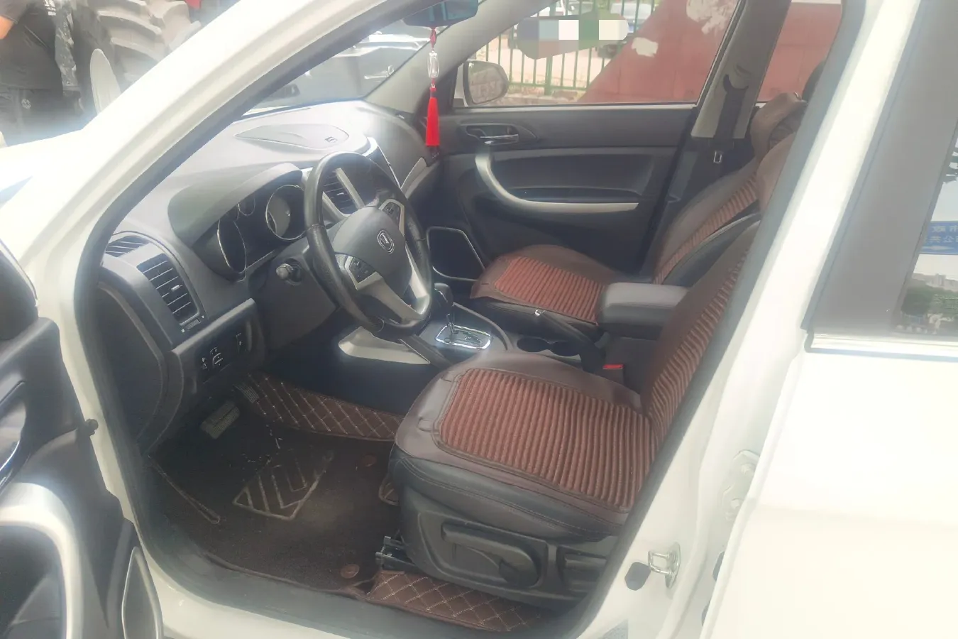 2016 ChangAn CS35 1.6L 125HP L4 4AT,autocango,china used car exporter,china ev exporter,chinese used car exporter,chinese used ev exporter