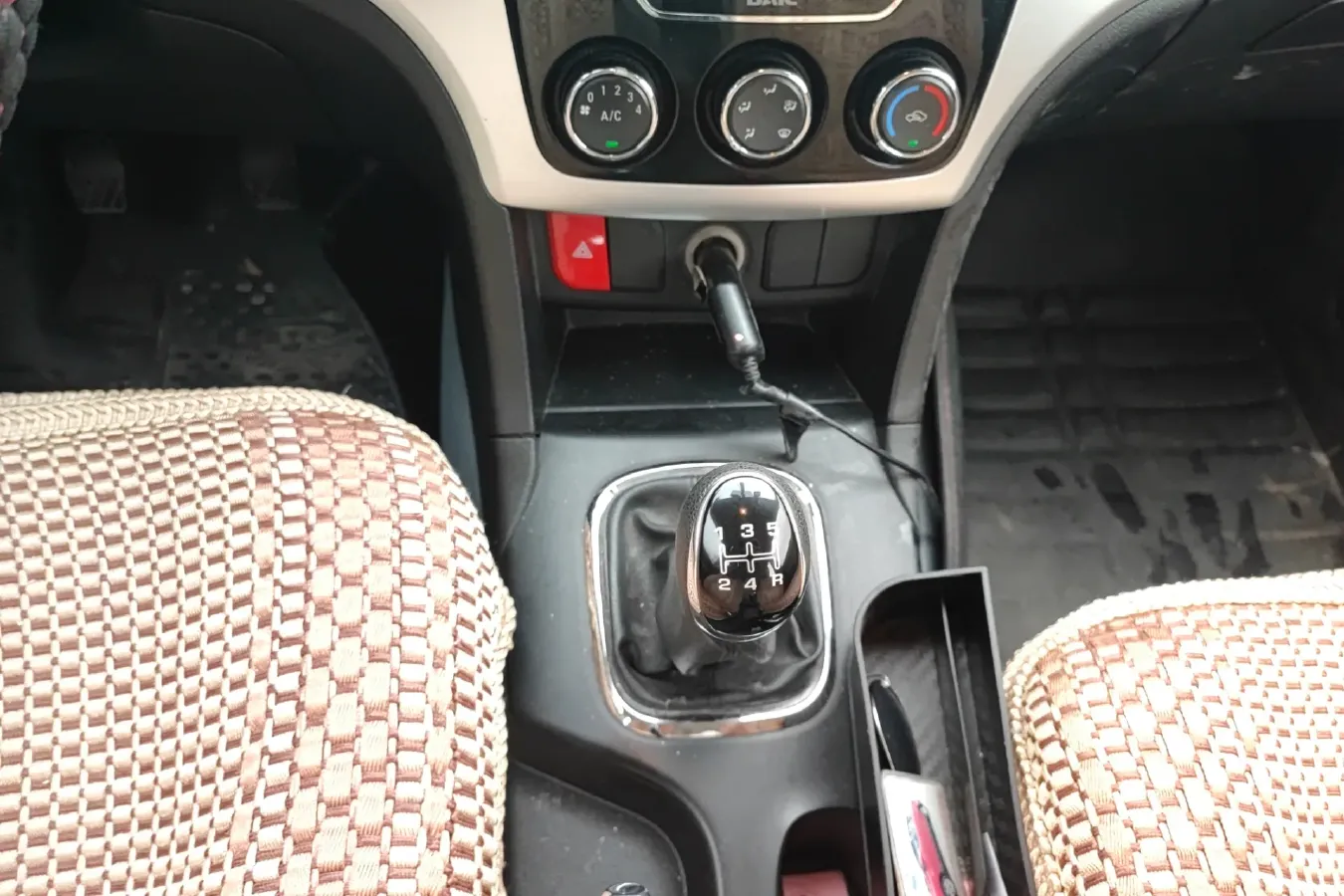 2015 BAIC Hyosow H3 1.5L 113HP L4 5MT,autocango,china used car exporter,china ev exporter,chinese used car exporter,chinese used ev exporter