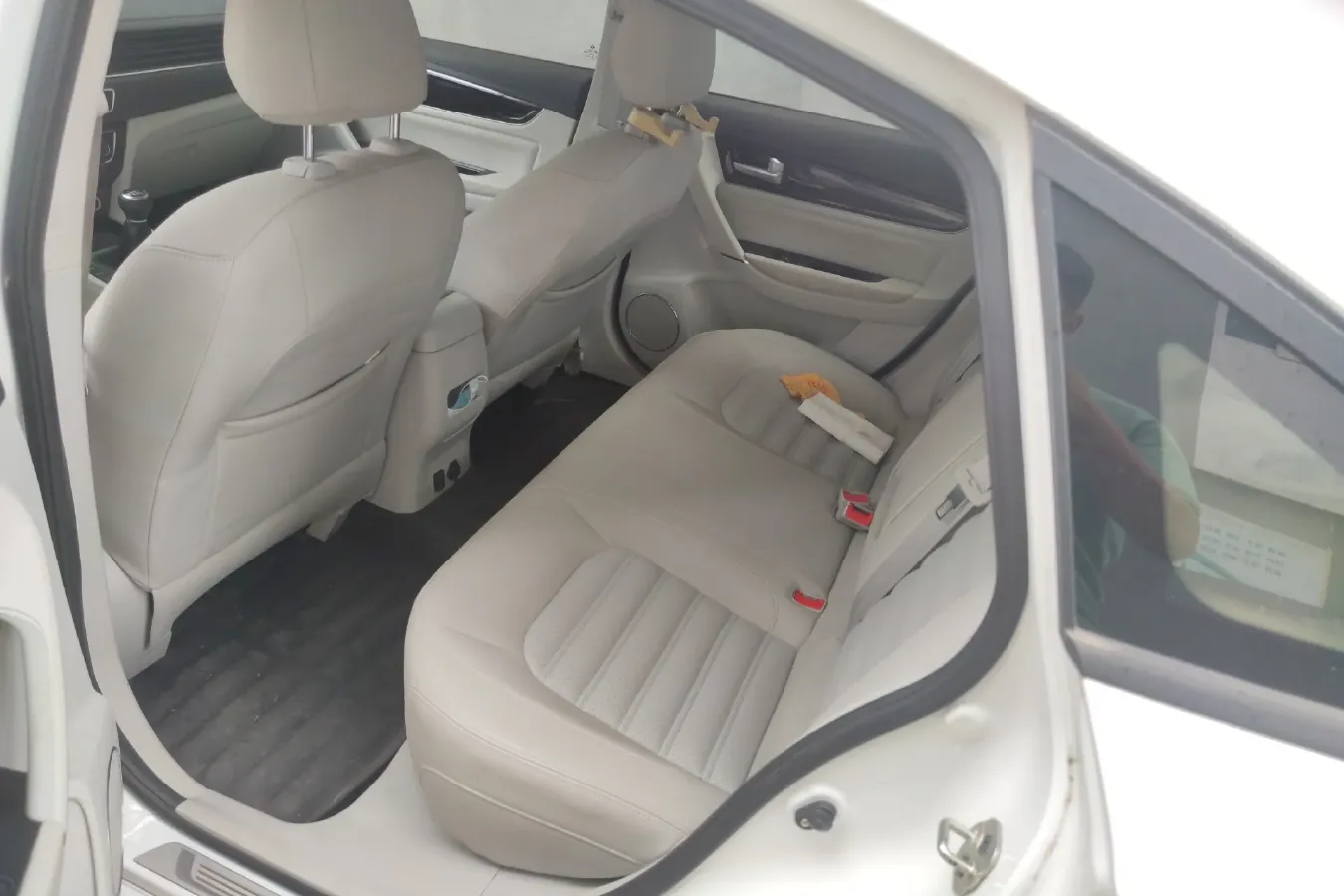 2017 DongFeng Forthing Joyear S50 1.5L 120HP L4 5MT,autocango,china used car exporter,china ev exporter,chinese used car exporter,chinese used ev exporter