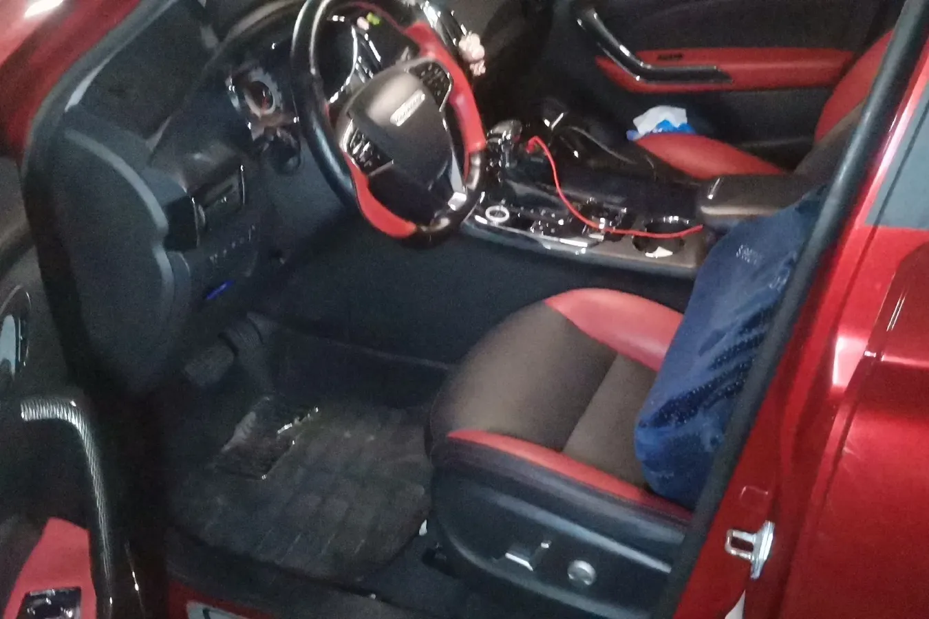 2017 Leopaard CS9 1.5L 113HP L4 CVT,autocango,china used car exporter,china ev exporter,chinese used car exporter,chinese used ev exporter