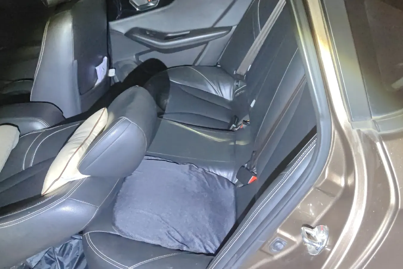 2015 Soueast V5 1.5L 120HP L4 5MT,autocango,china used car exporter,china ev exporter,chinese used car exporter,chinese used ev exporter