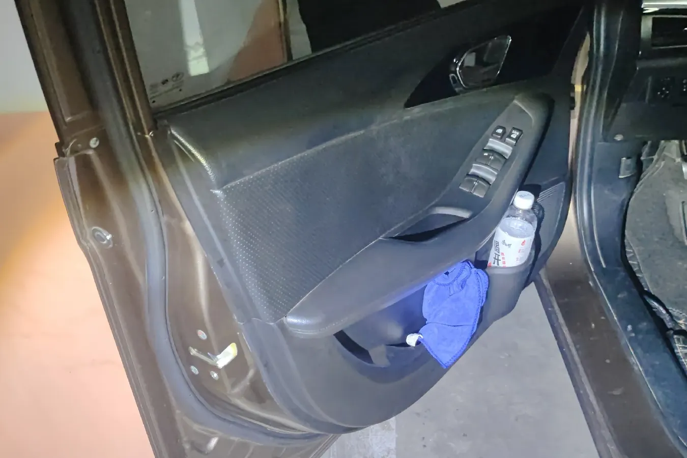 2015 Soueast V5 1.5L 120HP L4 5MT,autocango,china used car exporter,china ev exporter,chinese used car exporter,chinese used ev exporter