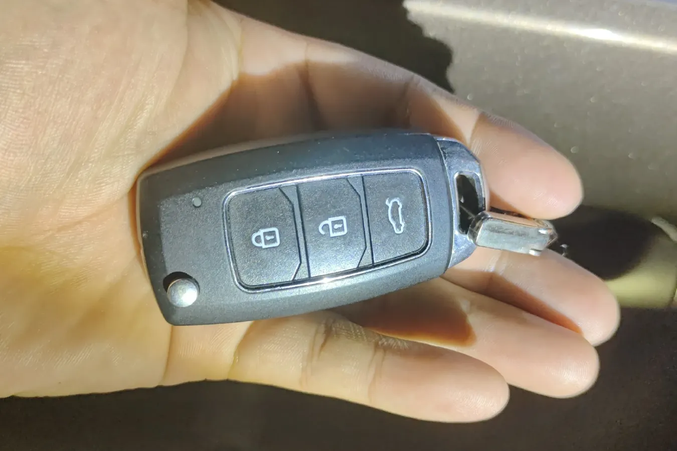 2015 Soueast V5 1.5L 120HP L4 5MT,autocango,china used car exporter,china ev exporter,chinese used car exporter,chinese used ev exporter