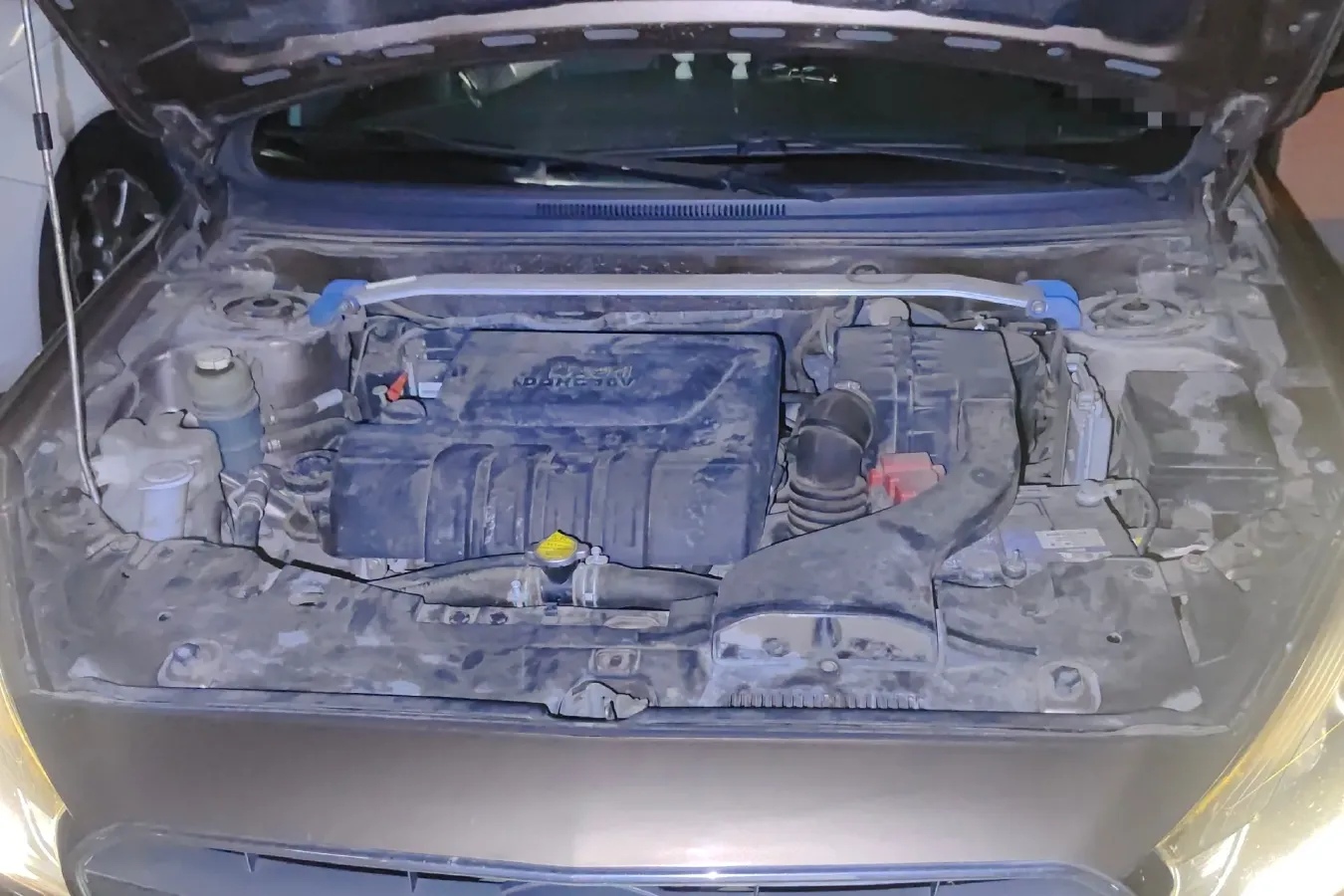 2015 Soueast V5 1.5L 120HP L4 5MT,autocango,china used car exporter,china ev exporter,chinese used car exporter,chinese used ev exporter