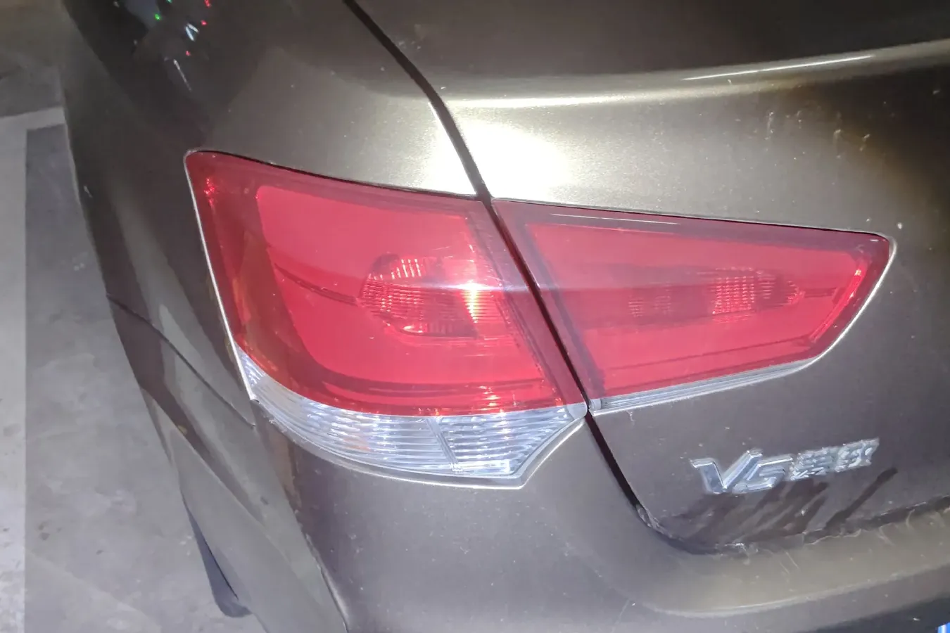 2015 Soueast V5 1.5L 120HP L4 5MT,autocango,china used car exporter,china ev exporter,chinese used car exporter,chinese used ev exporter