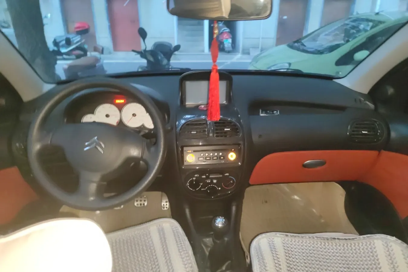 2012 Citroen C2 1.4L 76HP L4 5MT,autocango,china used car exporter,china ev exporter,chinese used car exporter,chinese used ev exporter