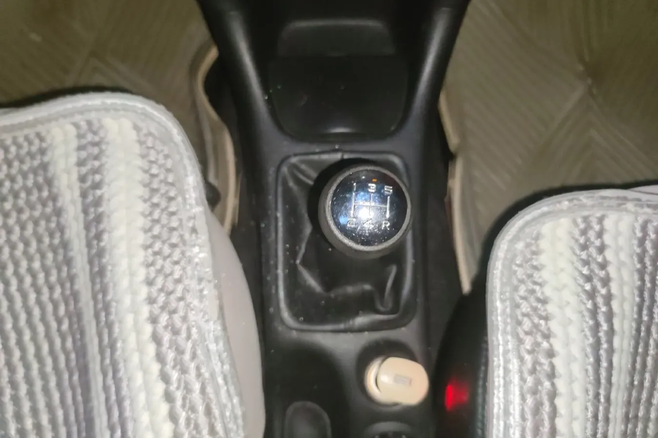 2012 Citroen C2 1.4L 76HP L4 5MT,autocango,china used car exporter,china ev exporter,chinese used car exporter,chinese used ev exporter