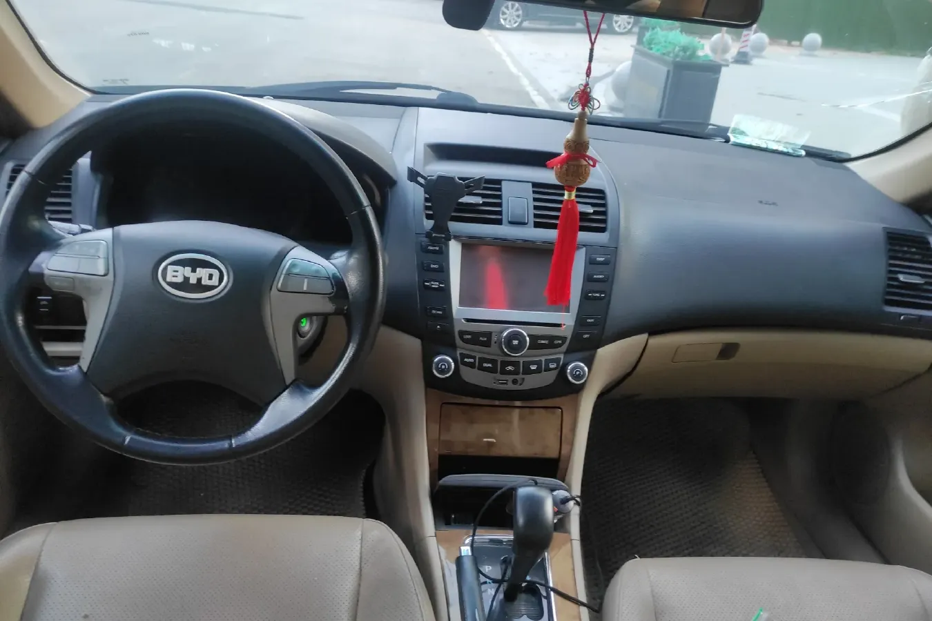 2010 BYD F6 2.4L 160HP L4 4AT,autocango,china used car exporter,china ev exporter,chinese used car exporter,chinese used ev exporter
