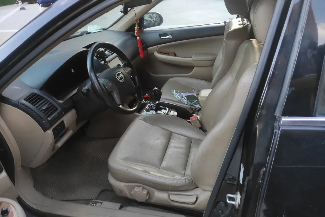 2010 BYD F6 2.4L 160HP L4 4AT,autocango,china used car exporter,china ev exporter,chinese used car exporter,chinese used ev exporter