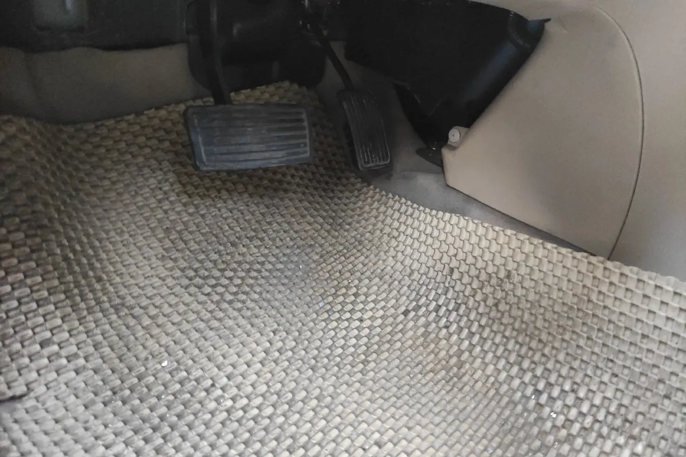 2010 BYD F6 2.4L 160HP L4 4AT,autocango,china used car exporter,china ev exporter,chinese used car exporter,chinese used ev exporter