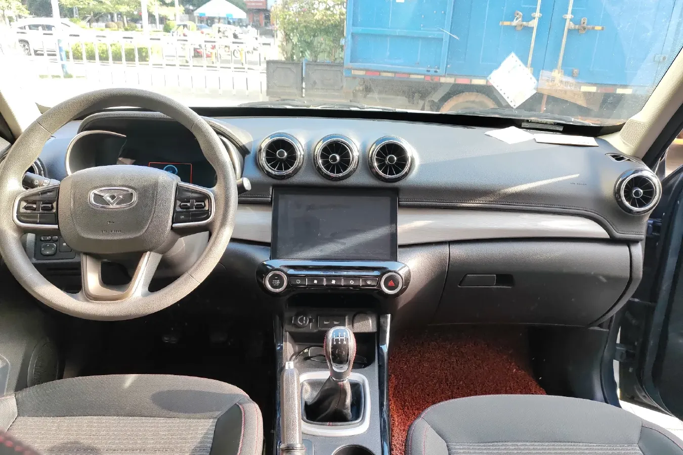 2019 KaiYi X3 1.5L 116HP L4 5MT,autocango,china used car exporter,china ev exporter,chinese used car exporter,chinese used ev exporter