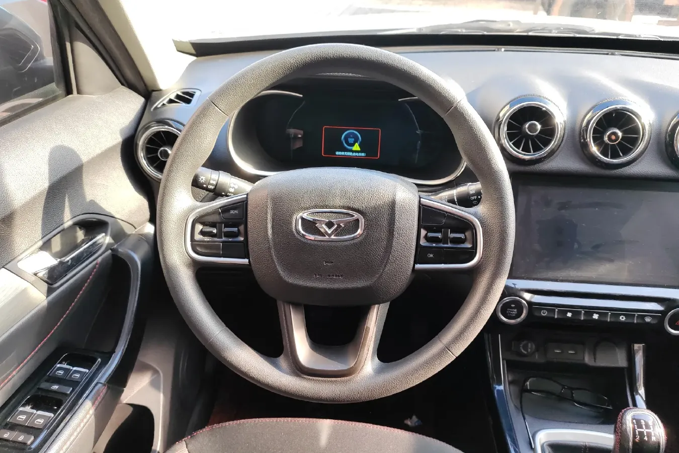 2019 KaiYi X3 1.5L 116HP L4 5MT,autocango,china used car exporter,china ev exporter,chinese used car exporter,chinese used ev exporter