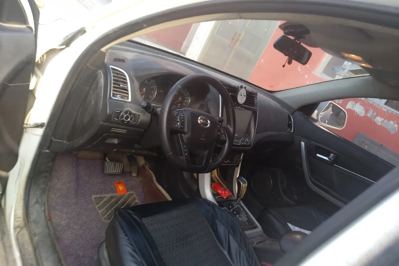 2016 Landwind X5 1.5T 150HP L4 CVT,autocango,china used car exporter,china ev exporter,chinese used car exporter,chinese used ev exporter